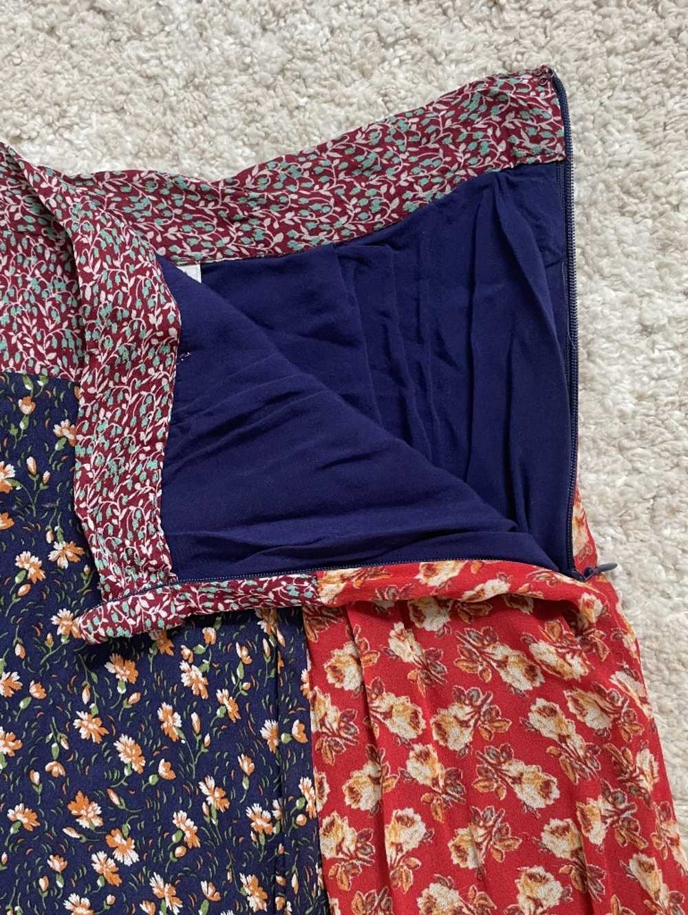 Anthropologie Red and Navy Mixed Floral Midi Skirt Size S - Picture 9 of 12